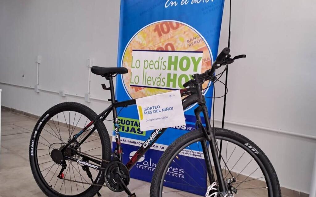 «Palmares» celebra su primer aniversario en la ciudad y festeja el mes del niño con sorteo de bicicletas