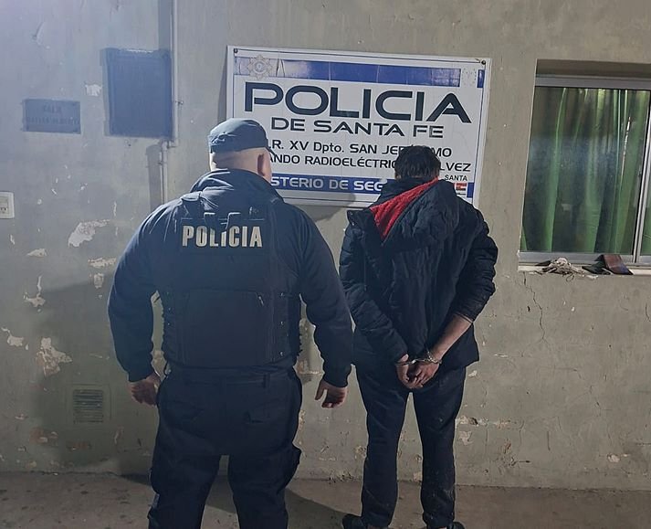 Policiales: aprehendido tras escapar en moto por resistencia a la autoridad